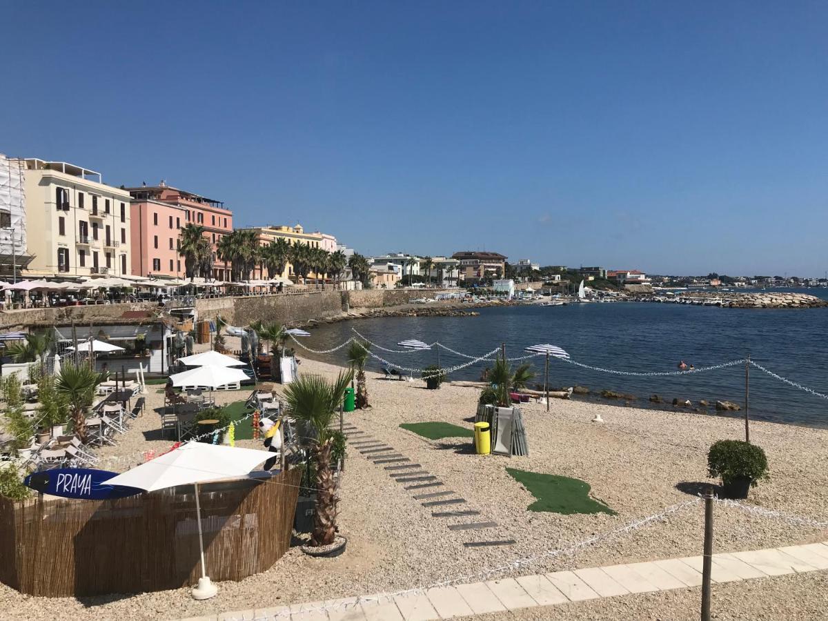 Casa Vacanza Tindara Apartment Civitavecchia Ngoại thất bức ảnh